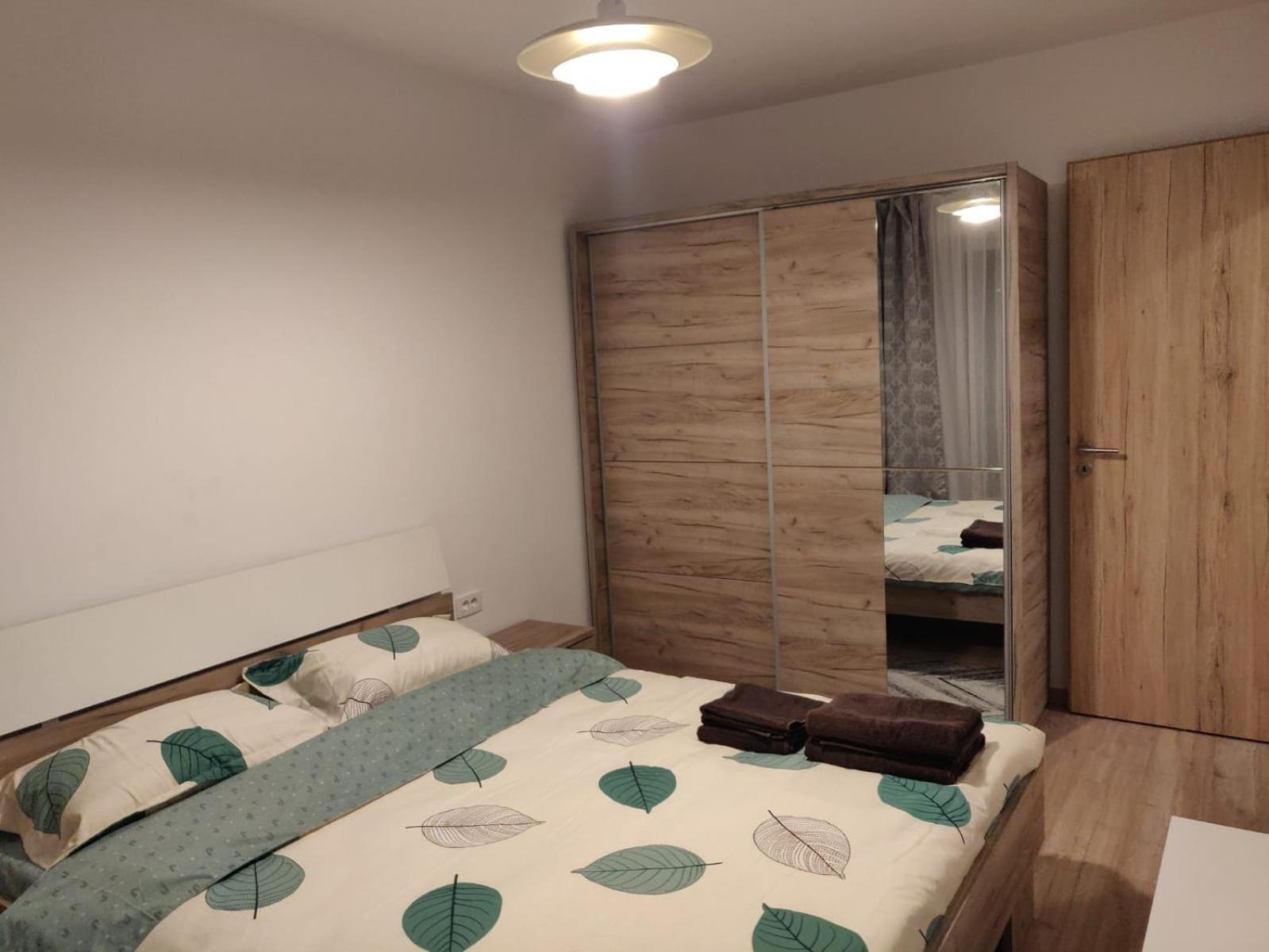 Coresi Apartament *